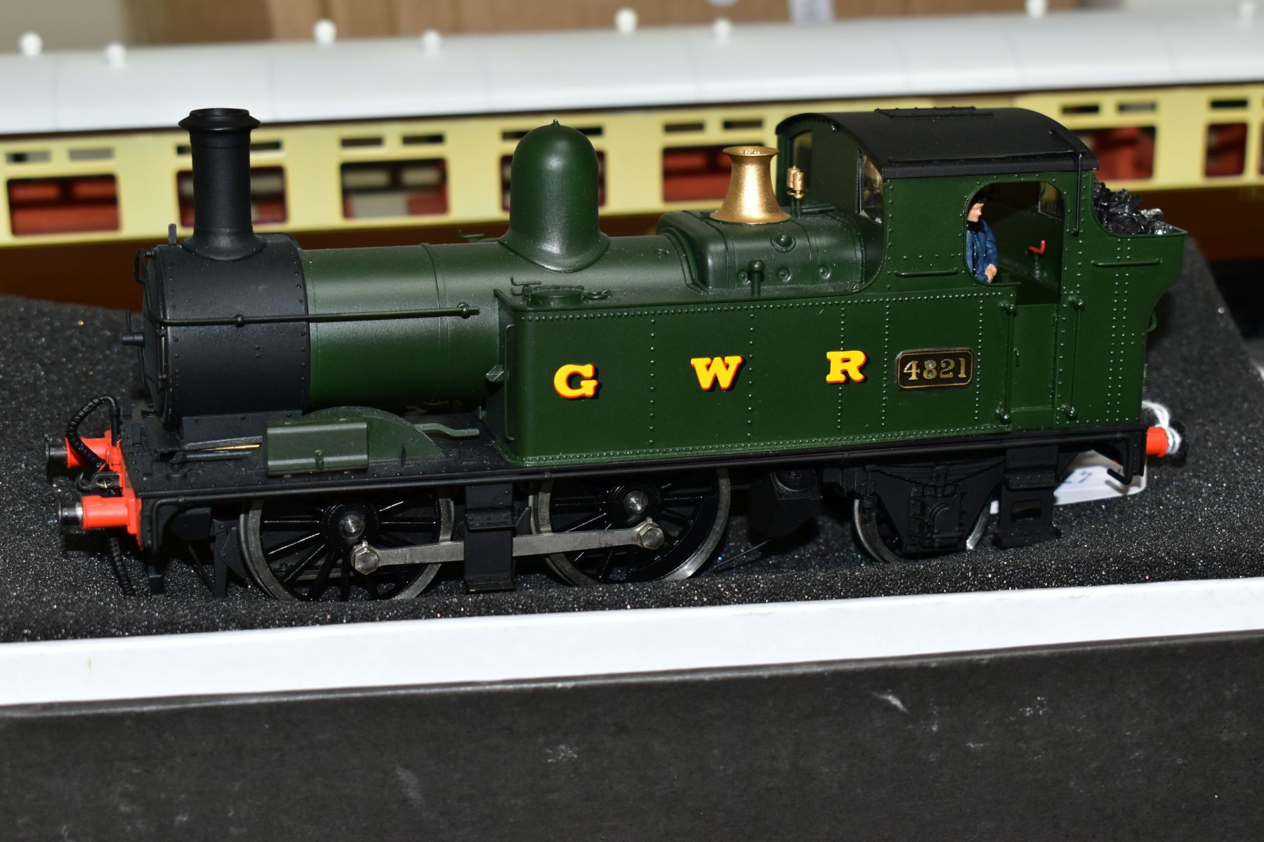 TWO BOXED TOWER MODELS BRASS 0 GAUGE G.W.R. MODEL RAILWAY ITEMS, class 14XX tank locomotive, No - Image 5 of 10