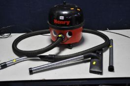 A NUMATIC HENRY HVR200 VACUUM CLEANER (PAT pass and working)