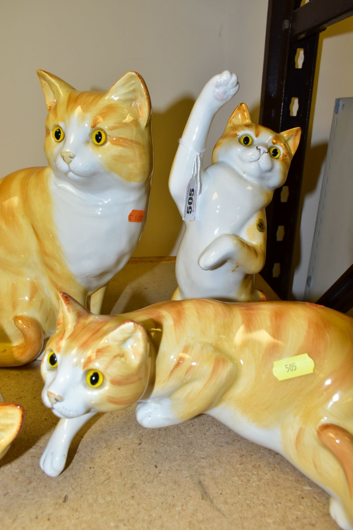 SEVEN STAFFORDSHIRE JUST CATS & CO CERAMIC CATS AND KITTENS, in various poses, hand painted, tallest - Image 5 of 5