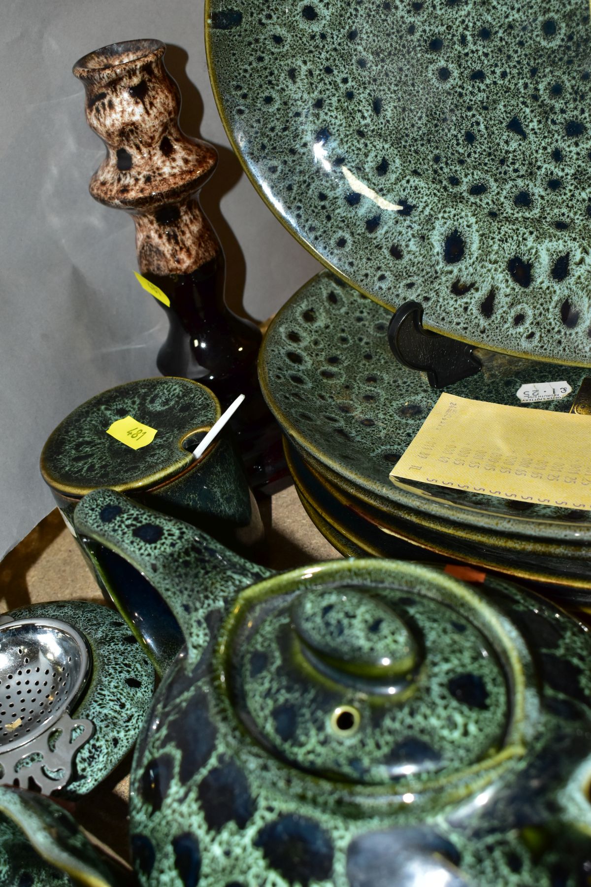 A FOSTERS POTTERY GREEN GLAZED BREAKFAST SET, ETC, comprising six oval plates, teapot, milk jug, - Image 10 of 11