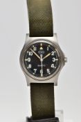 CWC QUARTZ MILITARY ISSUE STAINLESS STEEL GENTLEMANS WRIST WATCH, CWC Quartz Military issue