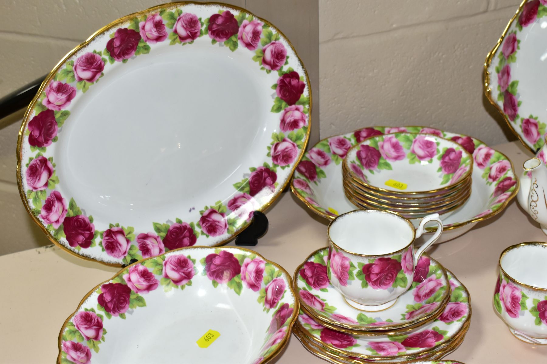 A QUANTITY OF ROYAL ALBERT OLD ENGLISH ROSE TEA AND DINNERWARES, comprising five tea cups (one - Image 4 of 7