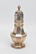 A 1930'S SILVER SUGAR CASTER, eight plain polished sides on top of a stepped base, approximately