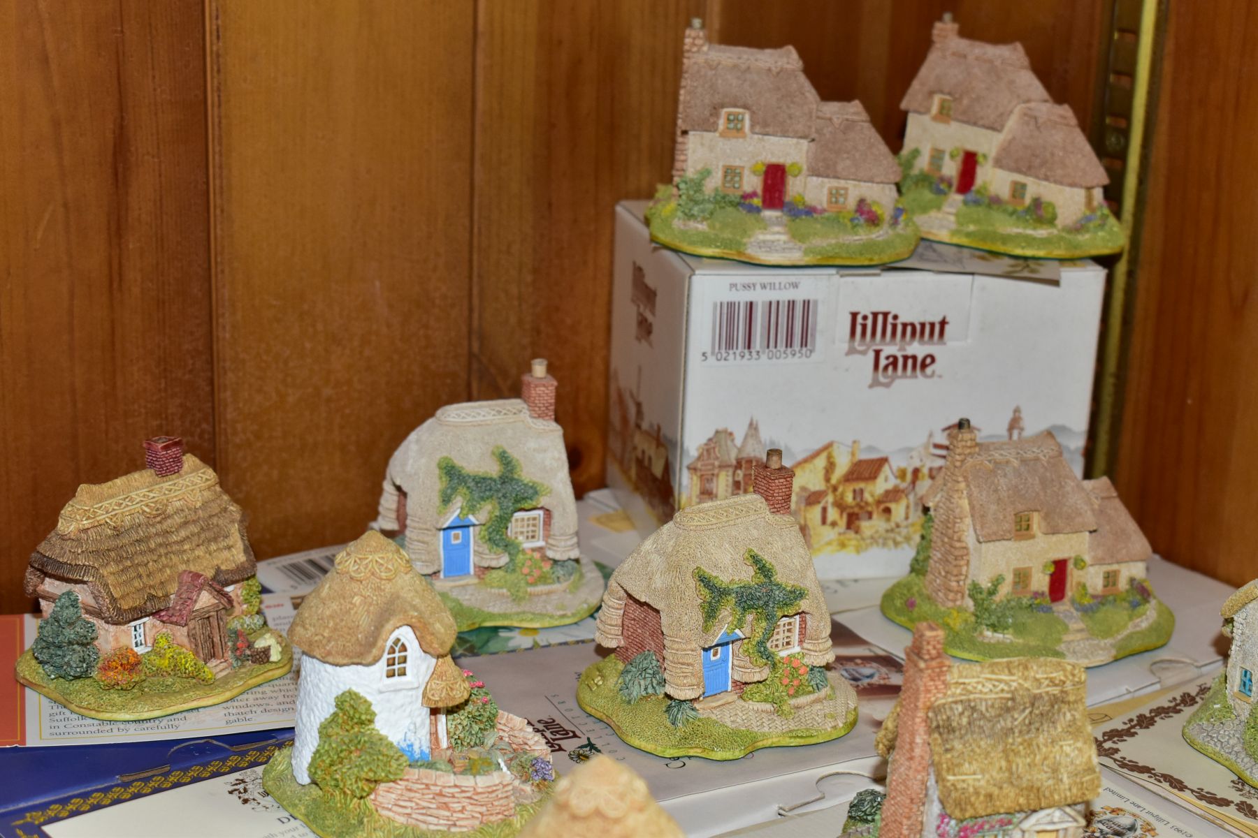 FORTY THREE LILLIPUT LANE SCULPTURES, mostly boxed or with a box and deeds but mentioned where - Image 11 of 13