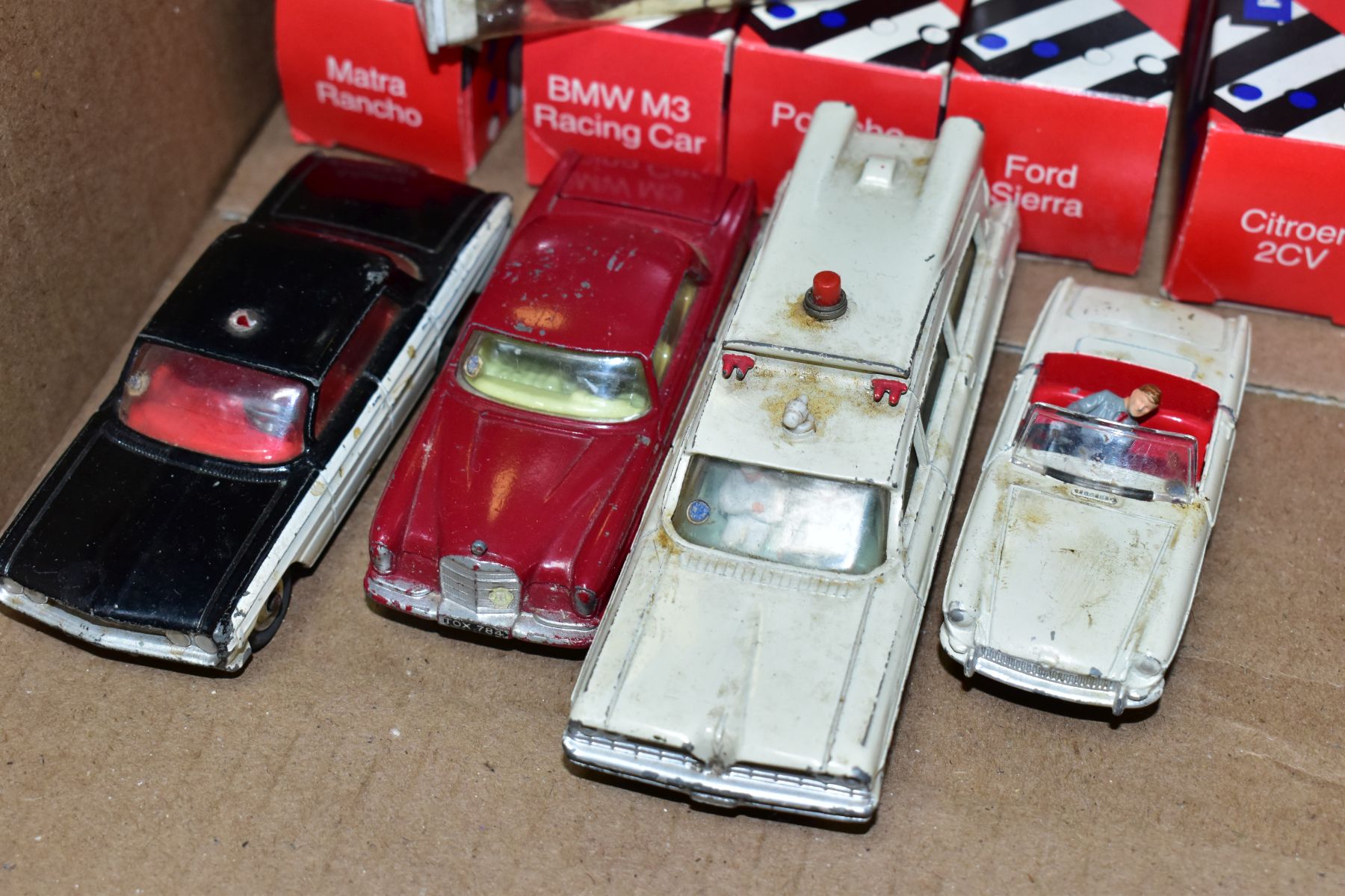 A QUANTITY OF BOXED AND UNBOXED PLAYWORN DIECAST VEHICLES, unboxed Dinky Toys M.G.B. Sports car, - Image 2 of 3