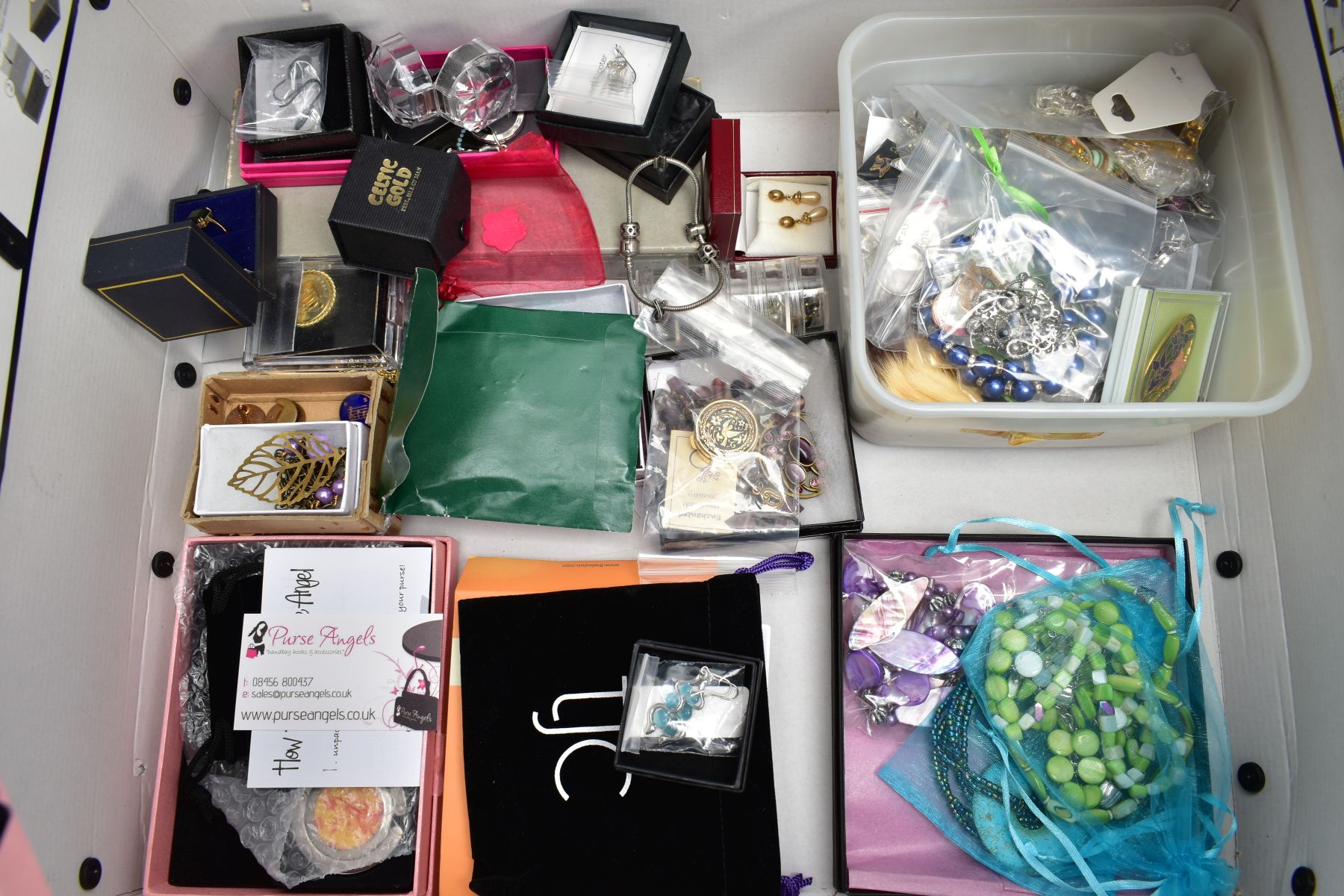 A BOX OF COSTUME JEWELLERY, to include two enamel brooches by Fish, a hinged bangle, various - Image 10 of 10