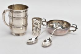 FIVE SILVER ITEMS, to include an early 20th century silver cup with vertical banded detail, silver