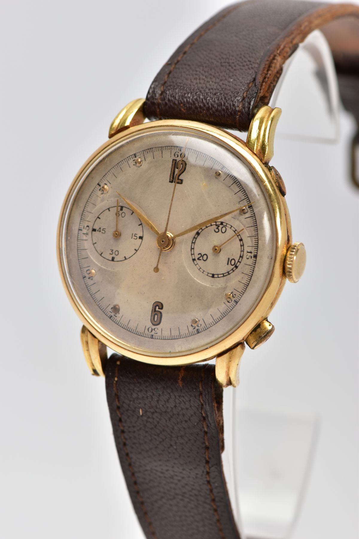A MINERVA 18CT GOLD TWIN DIAL CHRONOGRAPH WRISTWATCH, discoloured silver dial with gold coloured - Image 3 of 6