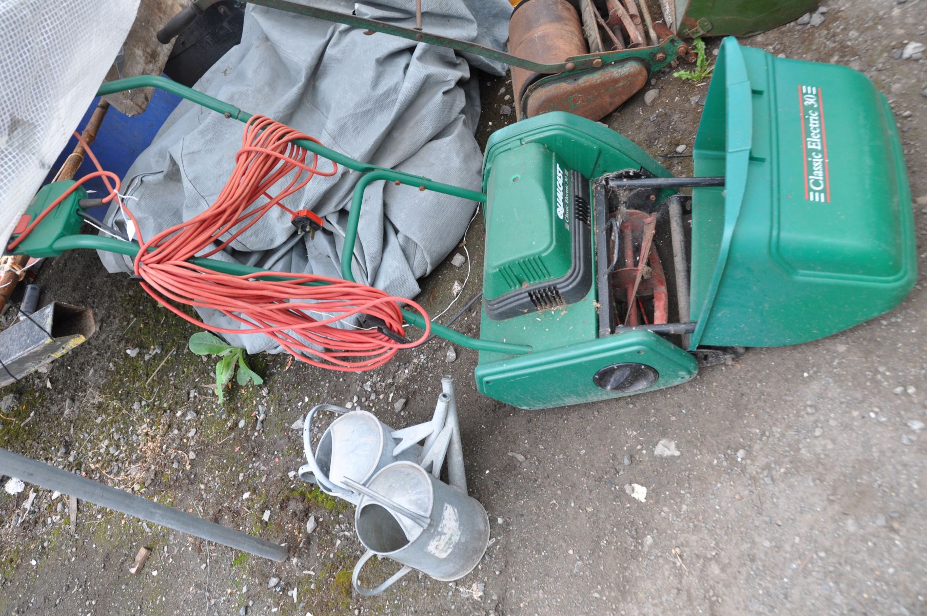A QUALCAST CLASSIC ELECTRIC 30 CYLINDER LAWN MOWER with grass box (PAT pass and working) and a - Image 2 of 3