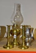 A SMALL GROUP OF METALWARE, comprising a brass oil lamp, with glass funnel, height overall 46cm, a