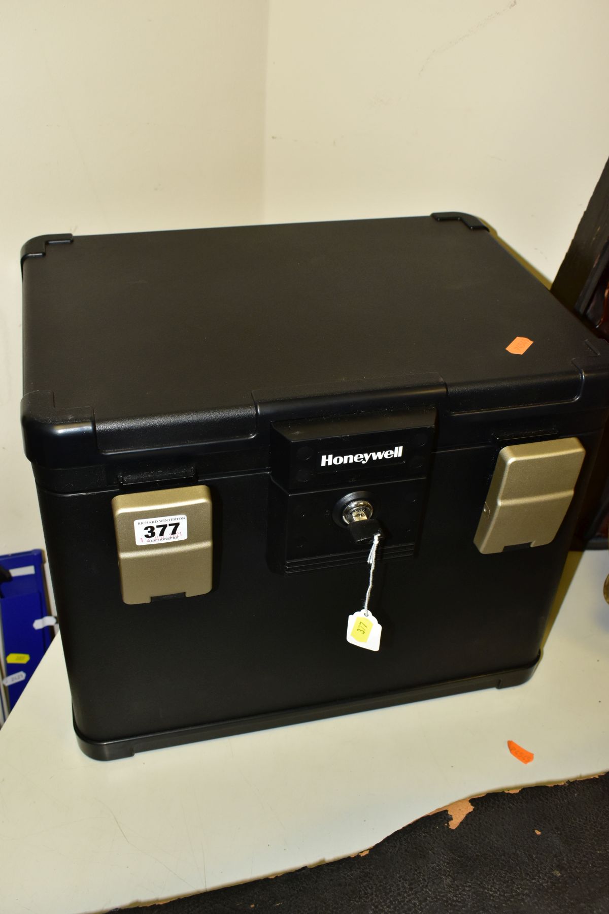 A HONEYWELL FIRE PROOF FILING/RECORD SECURITY BOX, with key, the interior fitted with hanging file - Image 2 of 3