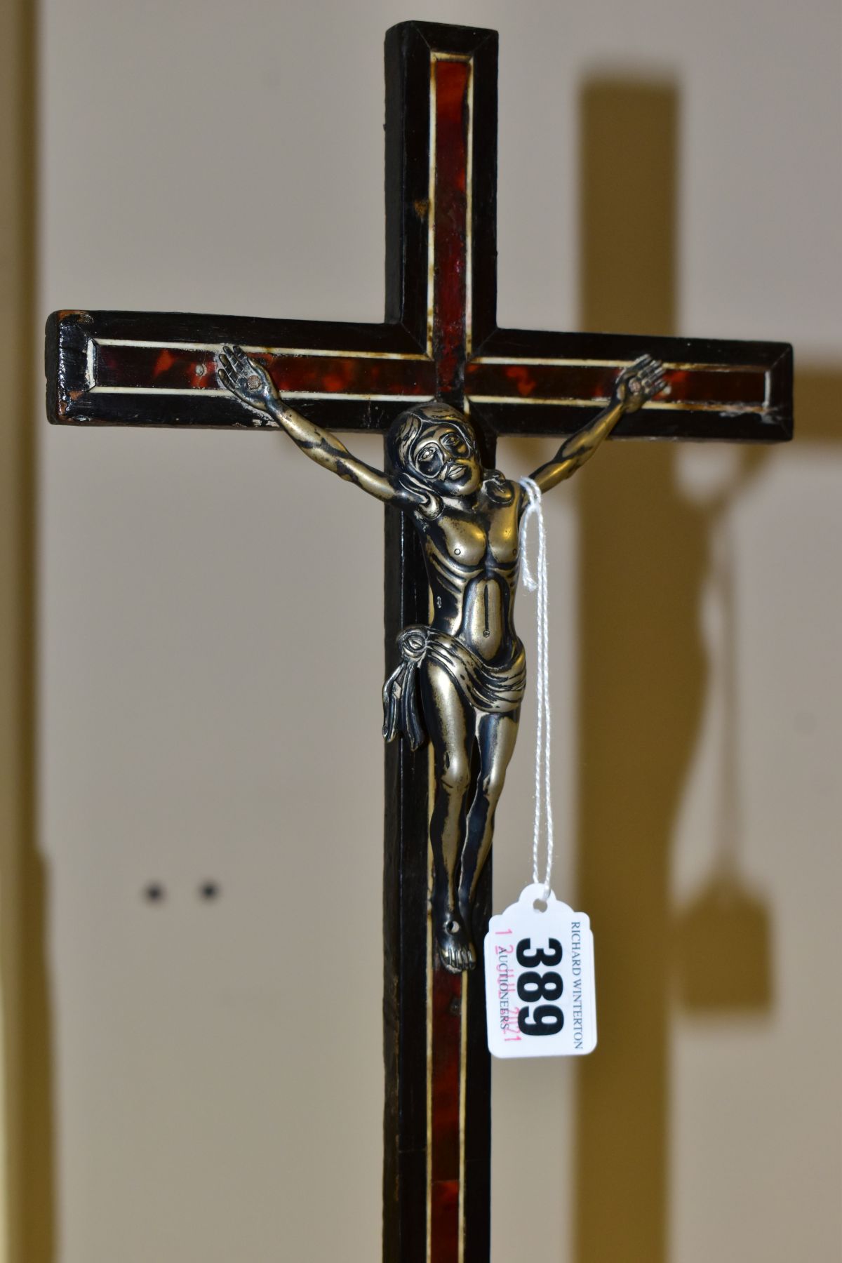 A 17TH CENTURY TORTOISESHELL VENEERED CRUCIFIX, dated 1691 and 'ROME LEO' verso, standing on a - Image 2 of 11