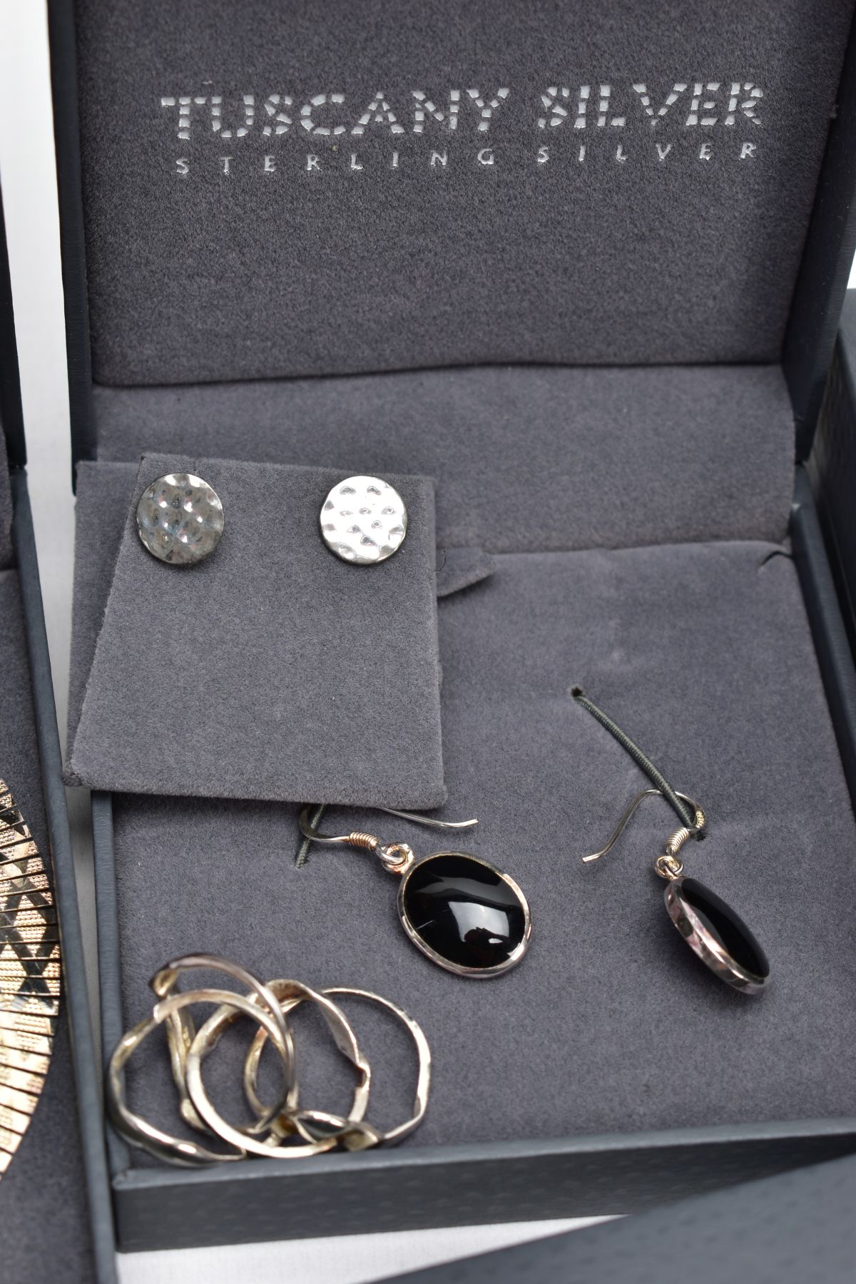 NINE ITEMS OF 'TUSCANY SILVER' JEWELLERY, to include a bracelet, two rings, three pairs of - Image 8 of 8