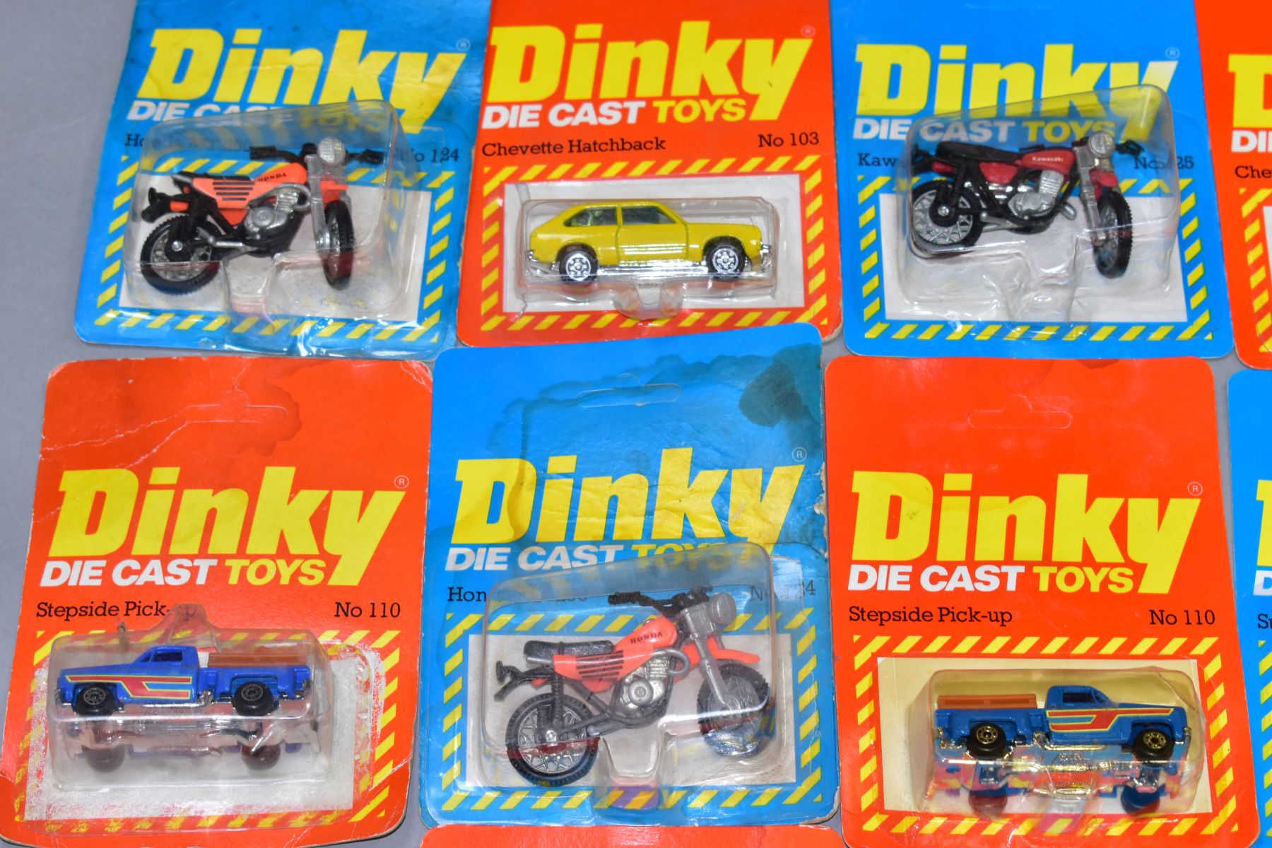 A QUANTITY OF BOXED AIRFIX DINKY TOYS, assorted cars and motorbikes from the Hong Kong made range - Image 3 of 6