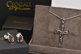 A SILVER CLOGAU PENDANT AND EARRINGS, the 'Tree of Life' cross pendant with rose gold leaf detail,