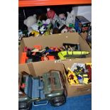 A BOXED MICRO SCALEXTRIC MINI CHALLENGE RACING SET, contents not checked but appear largely