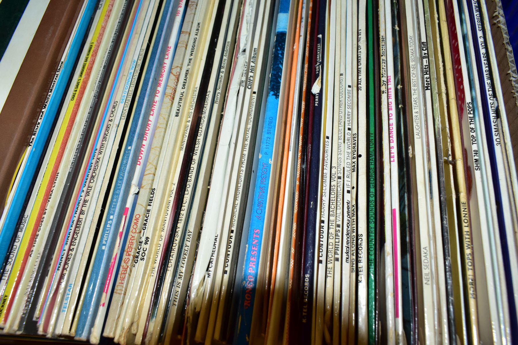 TWO TRAYS CONTAINING APPROXIMATELY TWO HUNDRED 7 INCH SINGLES AND EIGHTY LP's including ten - Image 3 of 3