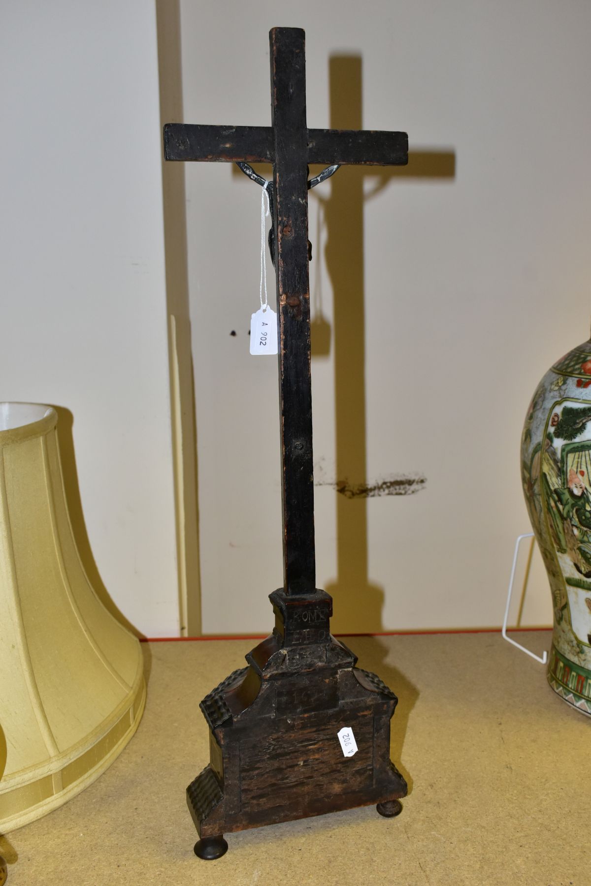 A 17TH CENTURY TORTOISESHELL VENEERED CRUCIFIX, dated 1691 and 'ROME LEO' verso, standing on a - Image 8 of 11