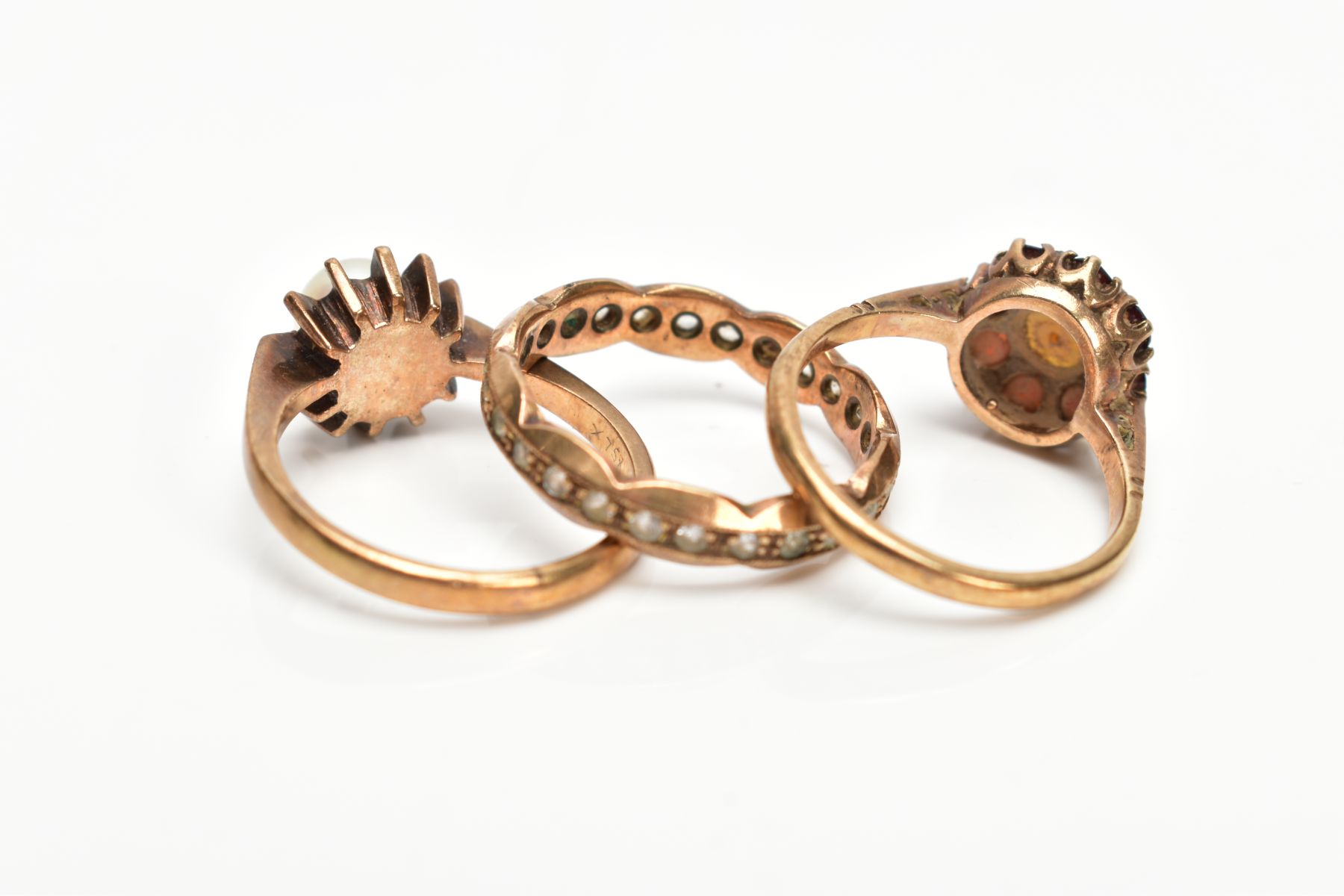 THREE DRESS RINGS, to include a hallmarked 9ct gold cultured pearl and garnet cluster ring, ring - Image 3 of 3