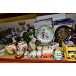 ONE BOX AND LOOSE OF CERAMICS, ORNAMENTS AND GLASSWARE, including Masons Cathay bowl, Masons