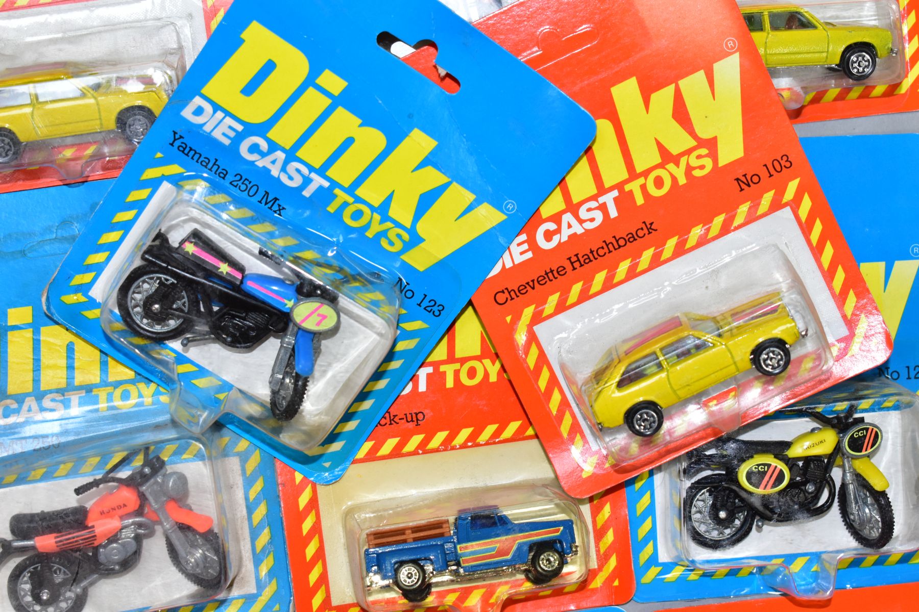 A QUANTITY OF BOXED AIRFIX DINKY TOYS, assorted cars and motorbikes from the Hong Kong made range - Image 2 of 6