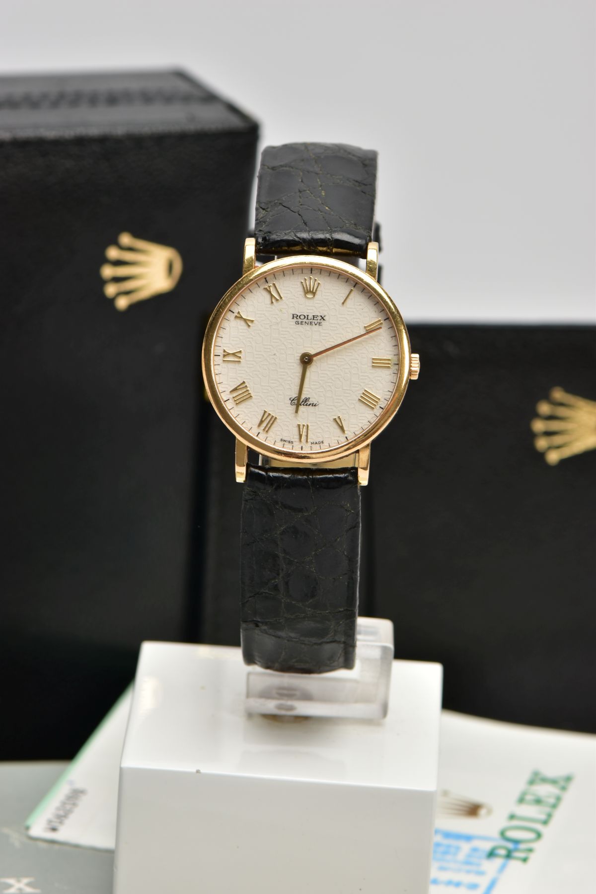 AN 18CT ROLEX CELLINI WRISTWATCH, silvered jubilee dial with gold roman numerals and the Rolex
