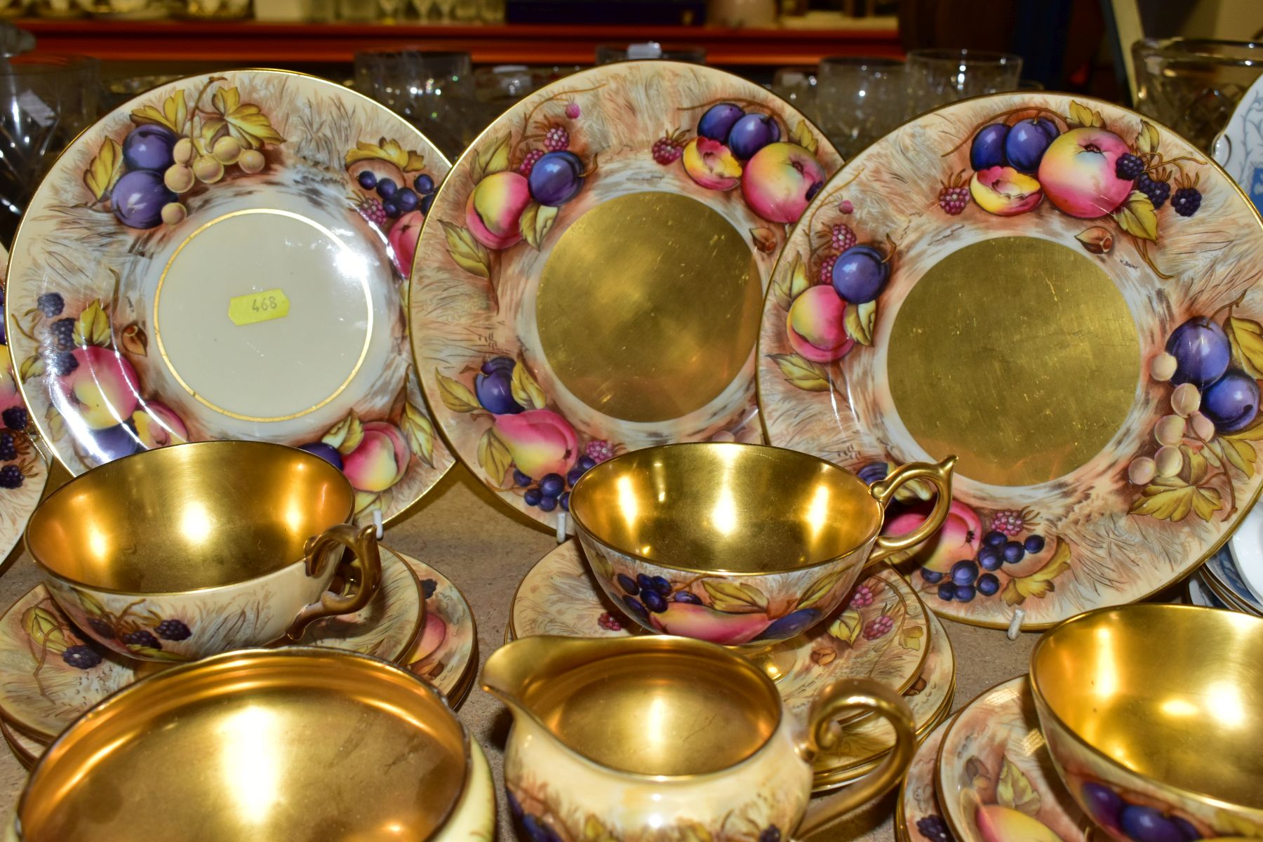 A COLLECTION OF AYNSLEY FRUIT STUDY (ORCHARD GOLD) AND FLOWER STUDY CUPS, SAUCERS, PLATES, VASES, - Image 10 of 13