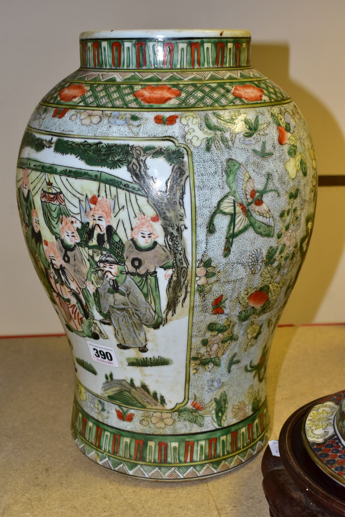 A CHINESE PORCELAIN FAMILLE VERT JAR AND COVER, decorated with figures flowers and insects, jar - Image 11 of 13