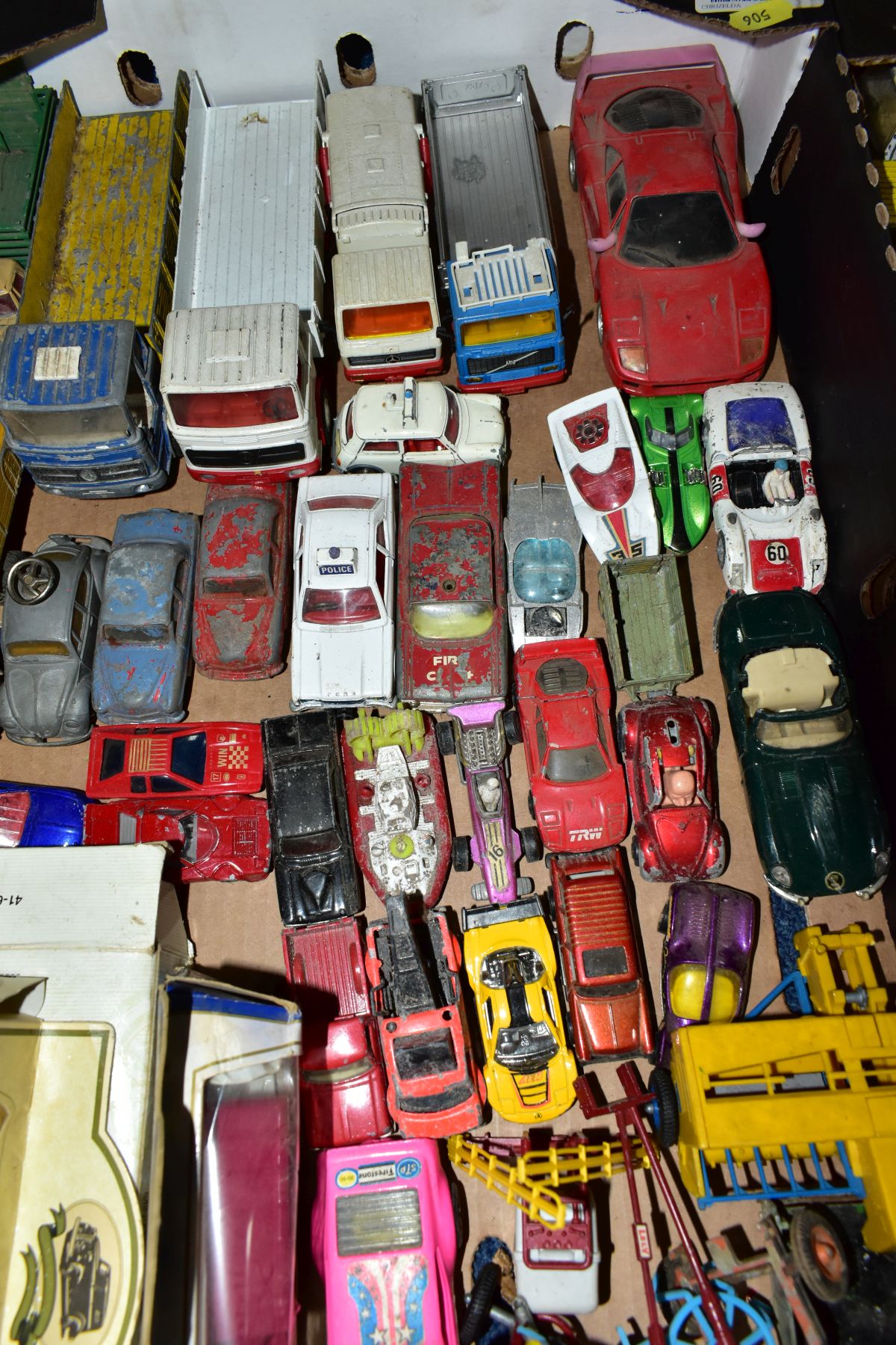 A QUANTITY OF UNBOXED AND ASSORTED PLAYWORN DIECAST VEHICLES, Dinky, Corgi, Matchbox, Britains - Image 5 of 5