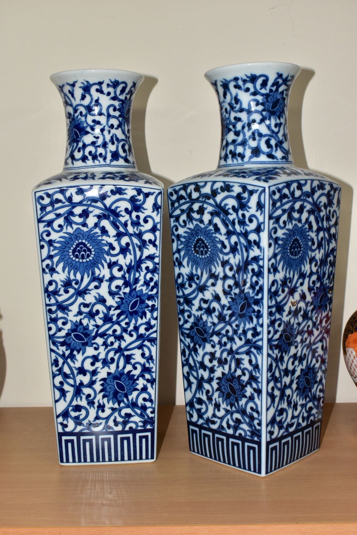 A PAIR OF 20TH CENTURY ORIENTAL PORCELAIN BLUE AND WHITE TRANSFER PRINTED VASES OF TAPERING SQUARE - Image 3 of 5