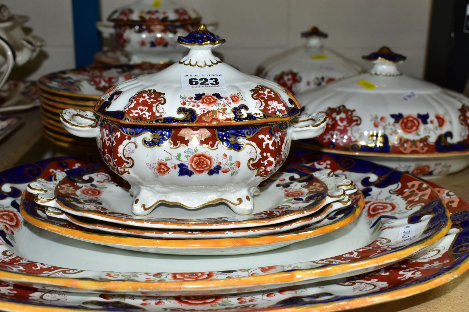 A MASONS AND ASHWORTH BROTHERS IRONSTONE PART DINNER SERVICE, Imari palette, comprising three oval - Image 2 of 6