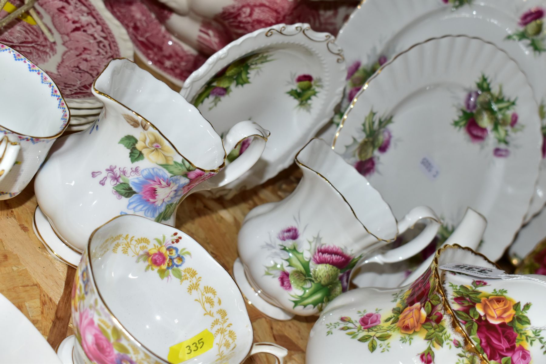 A GROUP OF VARIOUS ROYAL ALBERT TABLESWARES, comprising 'Old Country Roses' teapot (some - Image 6 of 8