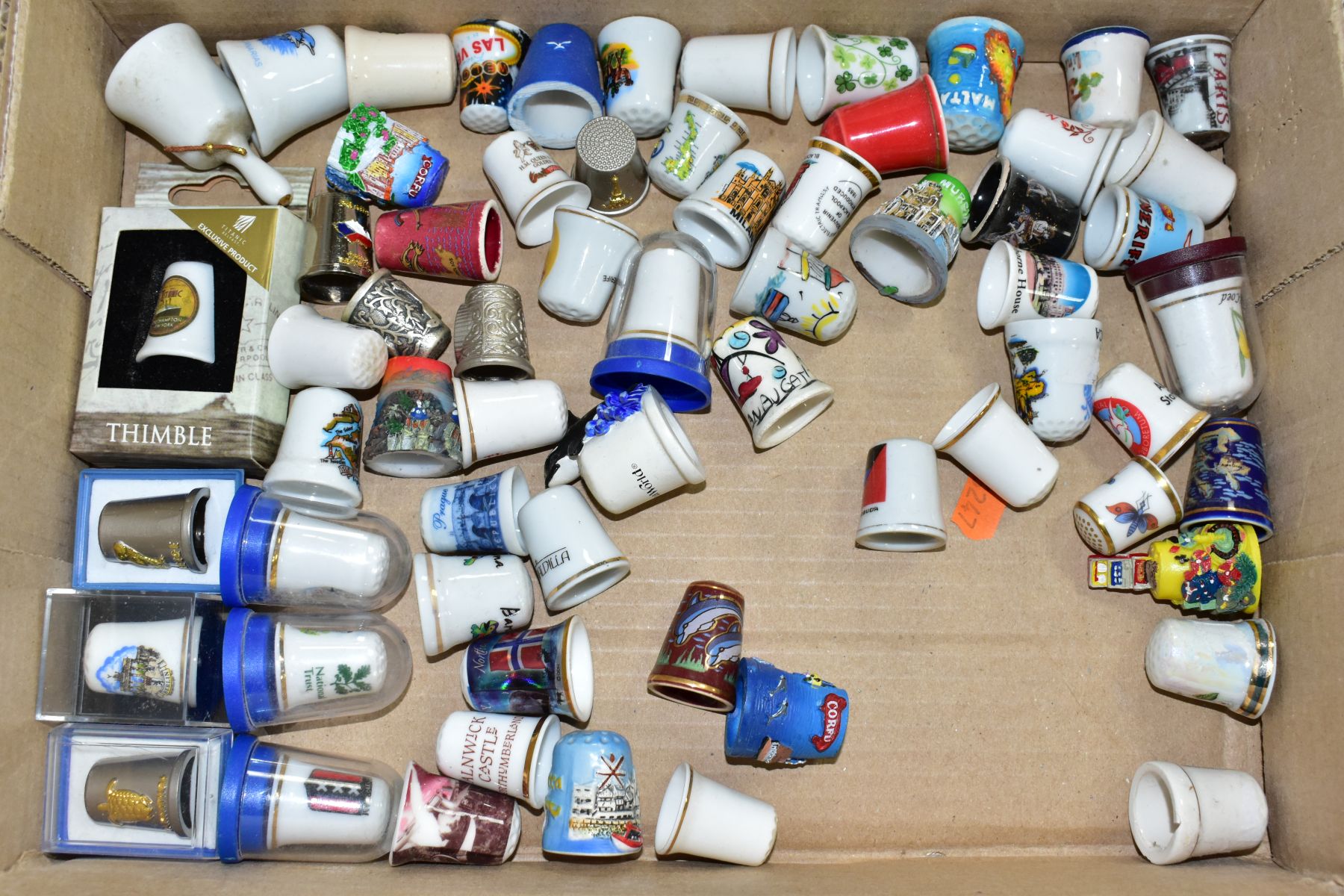 OVER TWO HUNDRED COLLECTORS THIMBLES, mostly holiday souvenirs, to include ceramic, pewter, brass - Image 4 of 11
