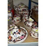 A GROUP OF MASONS 'MANDALAY' CERAMICS, ETC, comprising a graduated set of jugs, tureen with stand,