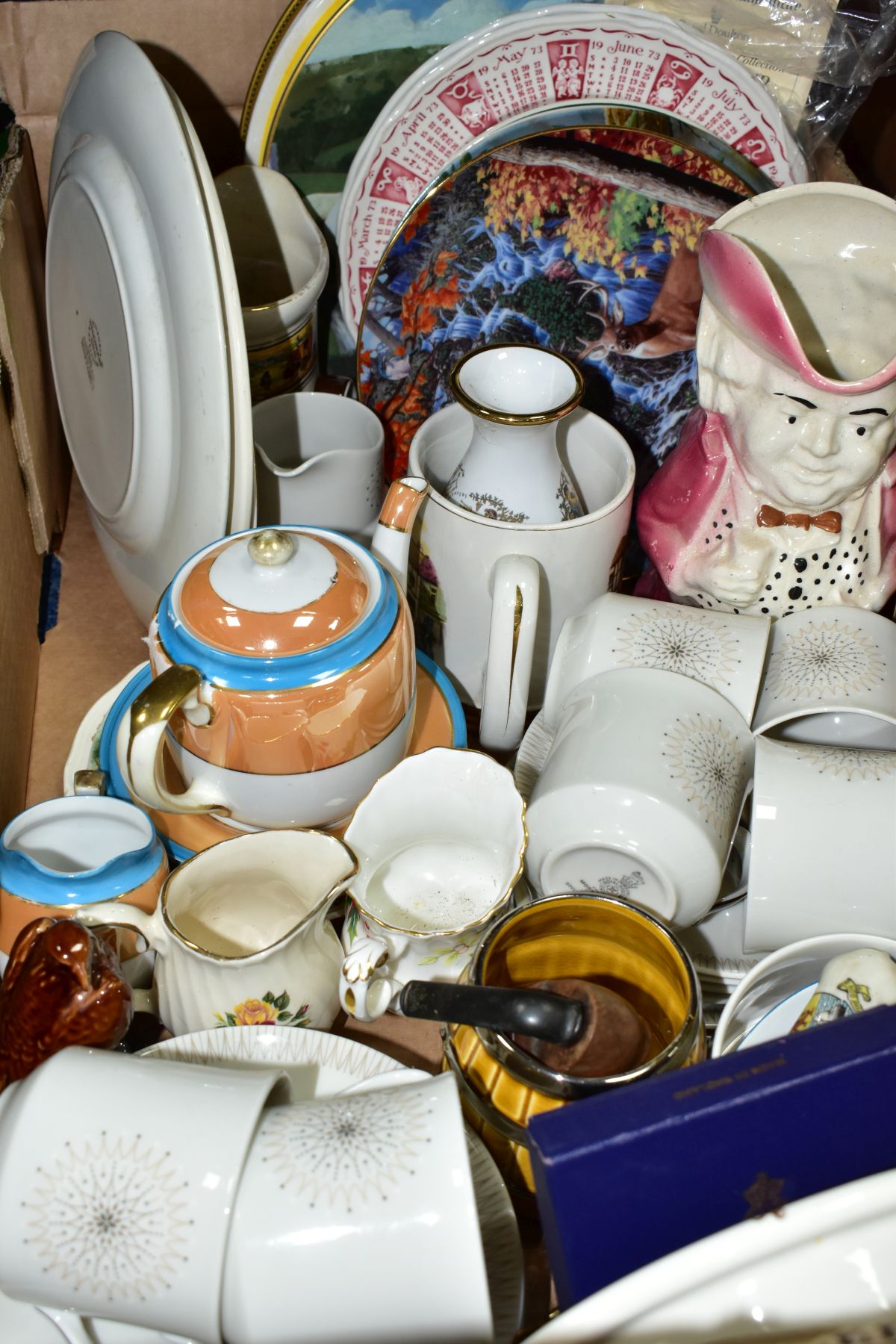 A BOX OF CERAMICS, including a Royal Doulton 'Morning Star' part coffee set, a Beswick 'Jack and - Image 2 of 4