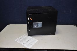 A CHUBBSAFES BB3140 BLACK BOX ELECTRONIC SAFE width 46cm depth 40cm height 41cm with manual ( door