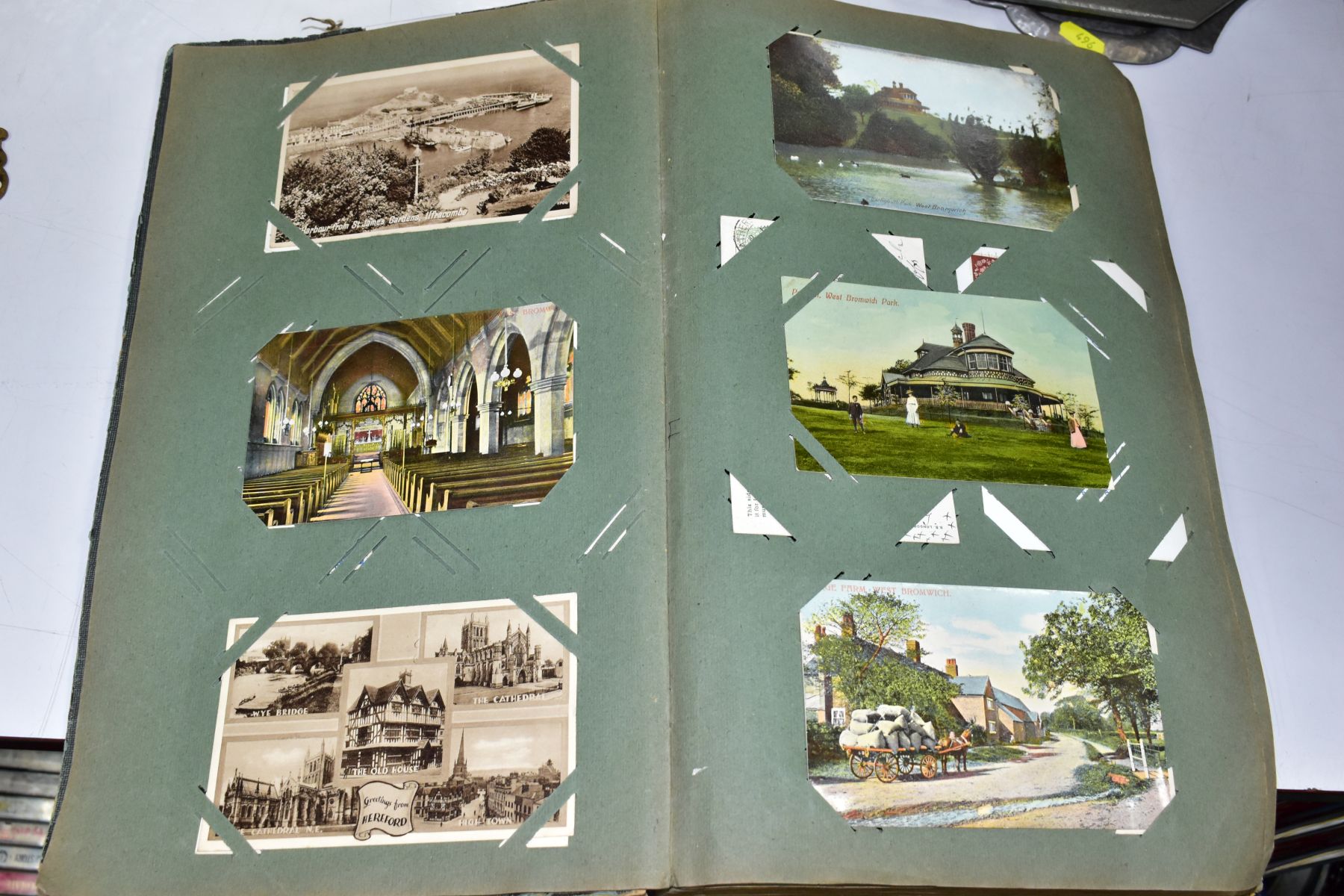 POSTCARDS, a Collection of approximately 300 Edwardian/early 20th Century postcards in one album - Image 2 of 11