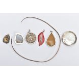 SEVEN ITEMS OF SILVER AND WHITE METAL JEWELLERY, to include a blue lace agate brooch, a circular