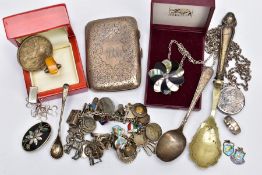 A SELECTION OF SILVER AND WHITE METAL JEWELLERY, to include an amber ring, with Soviet silver marks,