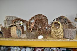 A GROUP OF VARIOUS WICKER ITEMS AND A PIECE OF CORAL to include Duck/bird shaped ornaments,