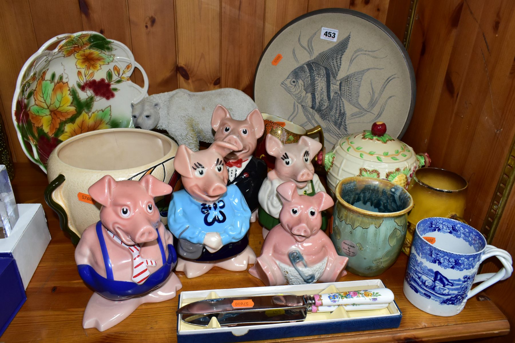 A SET OF FIVE WADE NAT WEST PIGGY BANKS AND OTHER 19TH AND 20TH CENTURY CERAMICS, including a