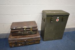 A GERMAN MILITARY MEDICAL CRATE with table of contents list to lid (google translate picture in