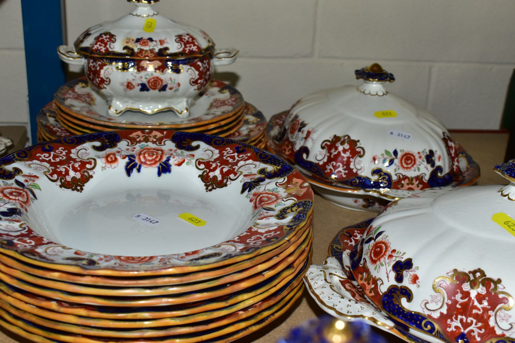 A MASONS AND ASHWORTH BROTHERS IRONSTONE PART DINNER SERVICE, Imari palette, comprising three oval - Image 5 of 6