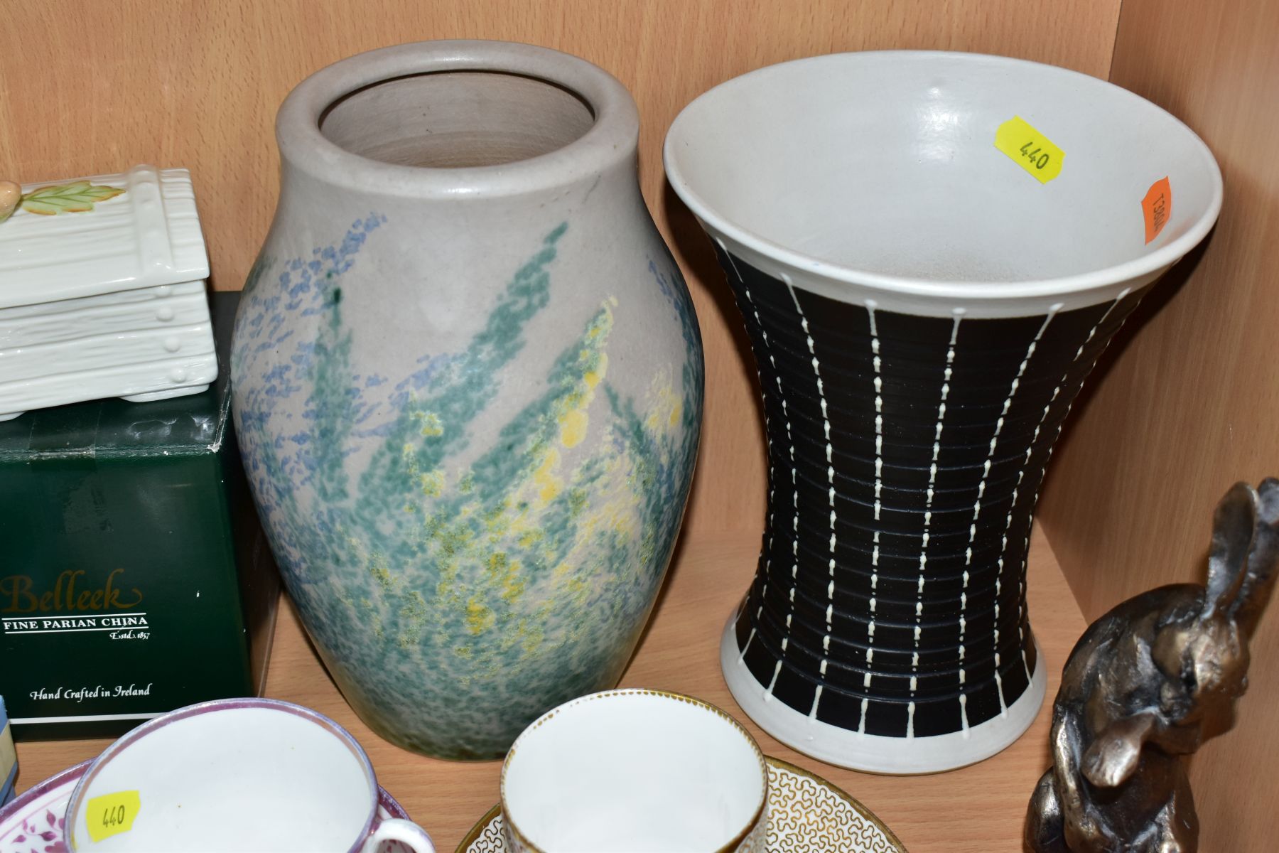 A GROUP OF CERAMICS, STONEWARE etc, comprising a Bridgwood & Son Victorian teacup and saucer, a - Image 6 of 9