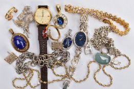 A SELECTION OF JEWELLERY, to include two lapis lazuli oval pendants, a flower brooch, a twist