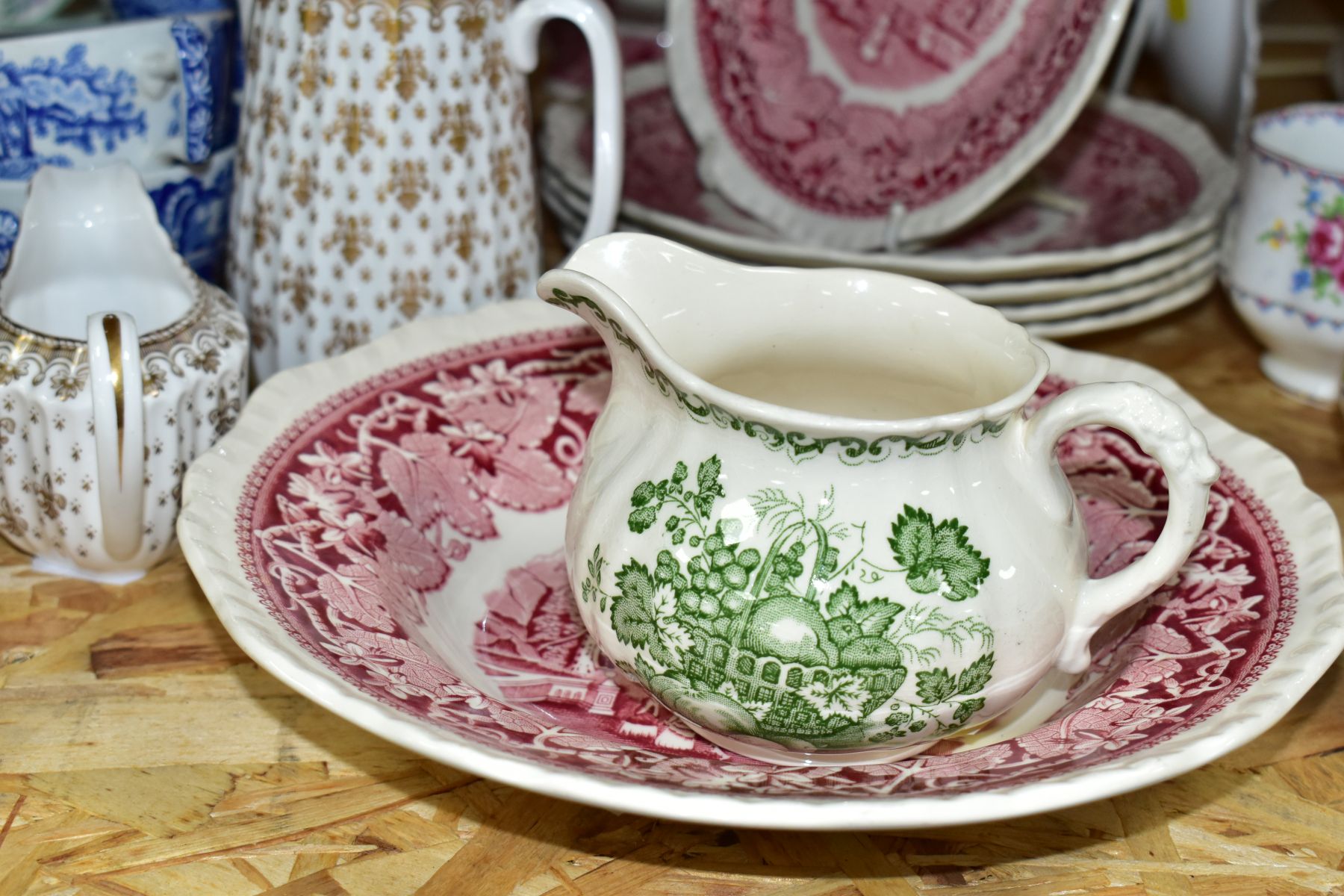 VARIOUS CERAMIC TABLEWARES, to include Masons 'Vista' soup tureen and cover, two 27cm plates, a soup - Image 2 of 9