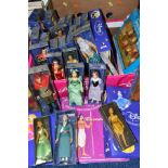 A COMPLETE SET OF THE DEAGOSTINI DISNEY PRINCESS PORCELAIN DOLL COLLECTION, dating from 2004