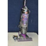 A VAX AIR REACH UPRIGHT VACUUM CLEANER (PAT pass and working)