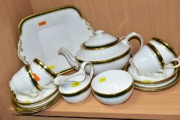 SPODE 'KNIGHTSBRIDGE LEATHER GREEN' Y8451 PART TEASET, comprising teapot, square cake/sandwich