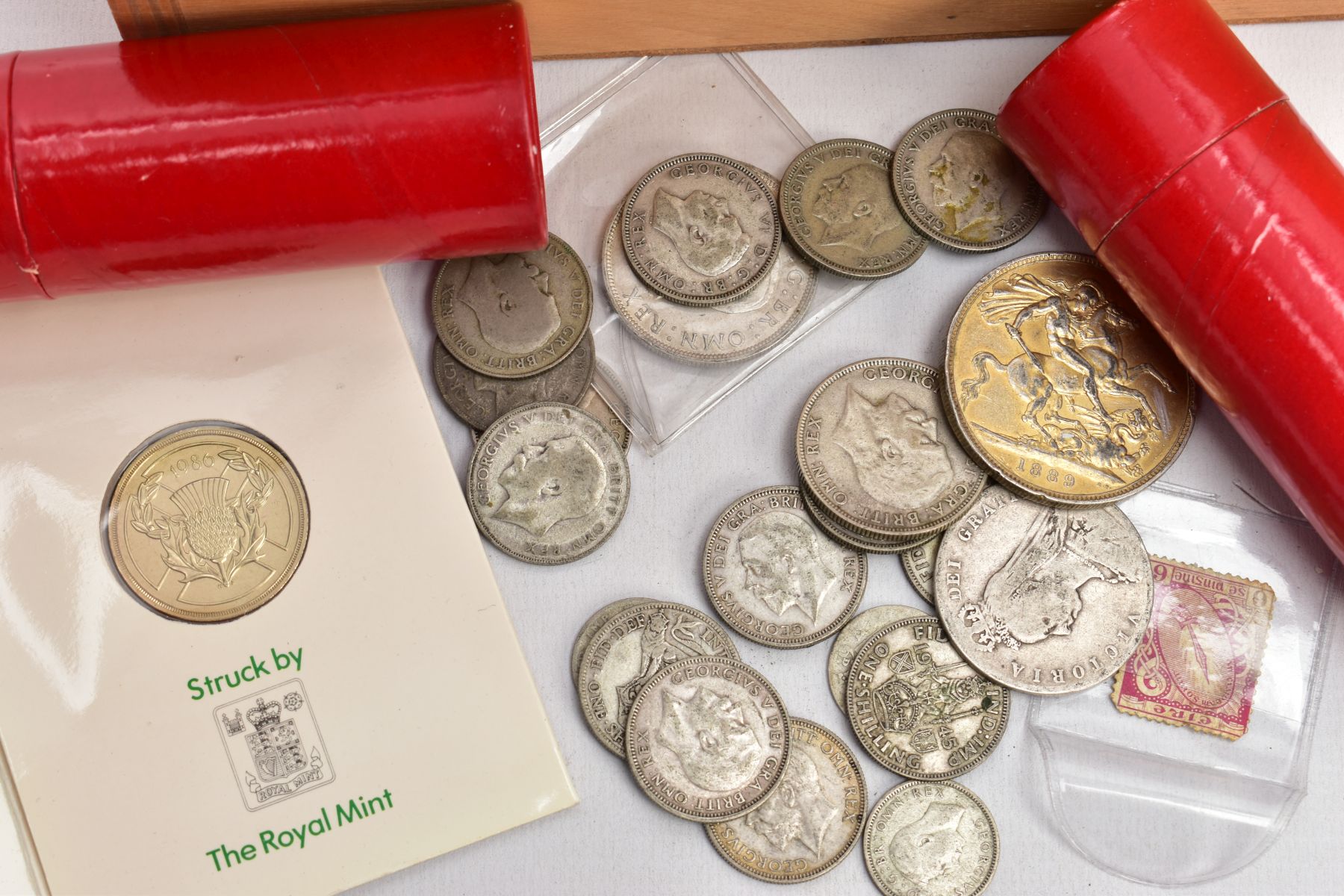 A WOODEN BOX CONTAINING UK COINS to include some late pre decimal penny coins, some U.N.C in part - Image 3 of 3